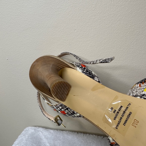 Guess Platform Heels - Picture 8 of 9